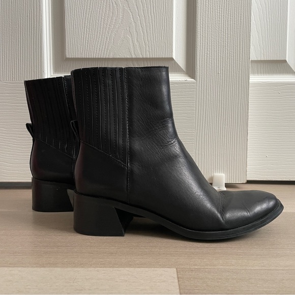 Dolce Vita - Linny Black Bootie - Size 9 - Picture 2 of 4